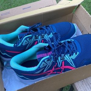 ASICS Womens gel venture. Sz 9 WIDE. Worn 2x. Mail blue/Pink glo